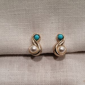 Earrings Turquoise Pearl Gold Signed Avon